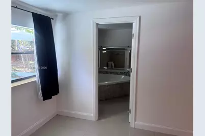 16030 Miami Dr, North Miami Beach, FL 33162 - Photo 6