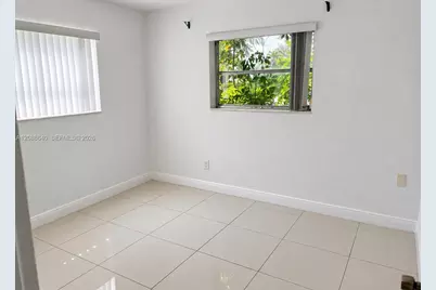 8981 SW 57th Ter, Miami, FL 33173 - Photo 16