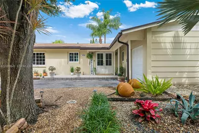 19780 SW 101st Ave, Cutler Bay, FL 33157 - Photo 4