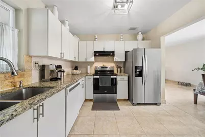 19780 SW 101st Ave, Cutler Bay, FL 33157 - Photo 16