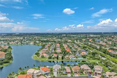 15922 NW 14th Pl, Pembroke Pines, FL 33028 - Photo 8
