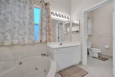 15922 NW 14th Pl, Pembroke Pines, FL 33028 - Photo 74