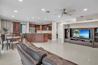 15922 NW 14th Pl, Pembroke Pines, FL 33028 - Photo 50