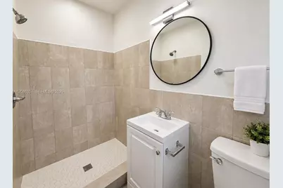 2711 Lincoln St #1, Hollywood, FL 33020 - Photo 6