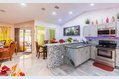 1111 San Remo Cir, Homestead, FL 33035 - Photo 2