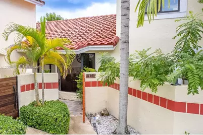 1111 San Remo Cir, Homestead, FL 33035 - Photo 1
