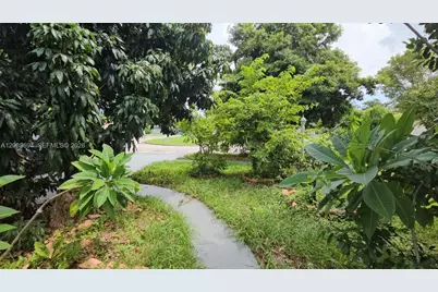 830 SW 50th Ave, Margate, FL 33068 - Photo 28