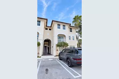 11401 NW 89th St #111, Doral, FL 33178 - Photo 2