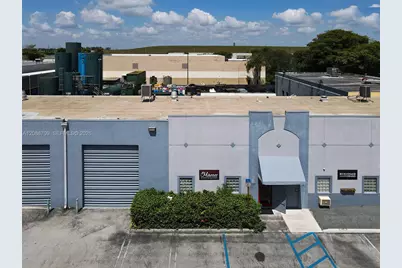 8450 NW 68 St, Doral, FL 33166 - Photo 2