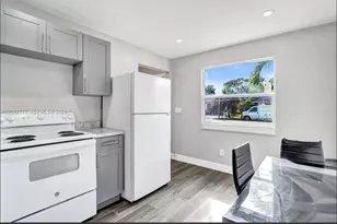 3633 SW 12th Ct, Fort Lauderdale, FL 33312 - Photo 10