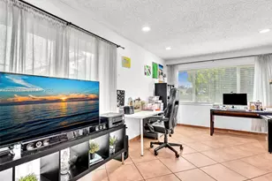 8500 NW 7th St, Pembroke Pines, FL 33024 - Photo 16