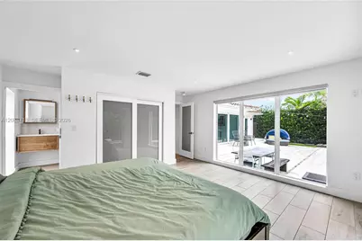 1080 NE 104th St, Miami Shores, FL 33138 - Photo 36