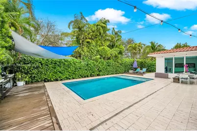 1080 NE 104th St, Miami Shores, FL 33138 - Photo 42