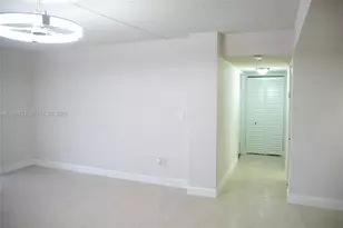8635 NW 8th St, Miami, FL 33126 - Photo 6