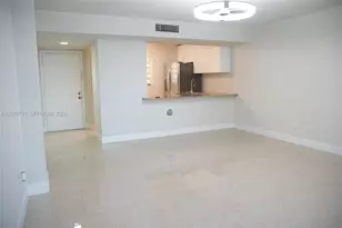 8635 NW 8th St, Miami, FL 33126 - Photo 2