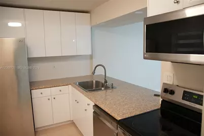 8635 NW 8th St #103, Miami, FL 33126 - Photo 4