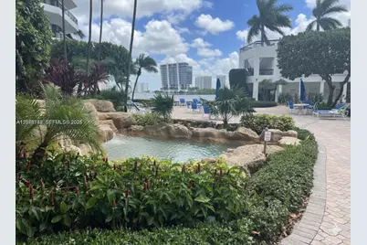 3600 Mystic Pointe Dr #604, Aventura, FL 33180 - Photo 18