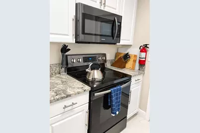 2424 NE 9th St #105, Fort Lauderdale, FL 33304 - Photo 6