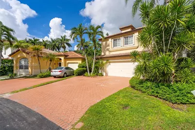 5380 NW 113th Pl, Doral, FL 33178 - Photo 2