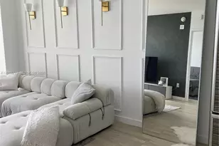 460 NE 28th St, Miami, FL 33137 - Photo 10
