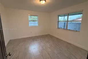 3040 NW 27th St, Miami, FL 33142 - Photo 14