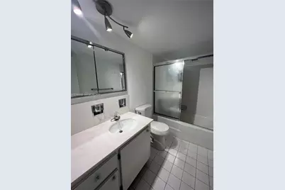 5161 Collins Ave #1710, Miami Beach, FL 33140 - Photo 12