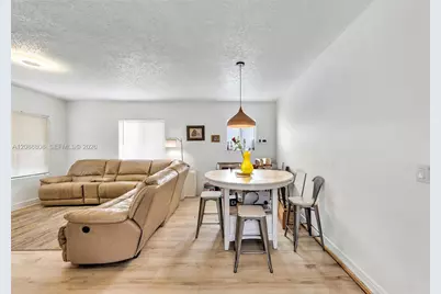 110 NE 9th Ct, Homestead, FL 33030 - Photo 6