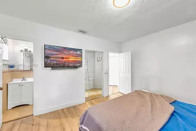 110 NE 9th Ct, Homestead, FL 33030 - Photo 14
