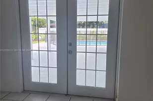 9301 SW 54th St, Miami, FL 33165 - Photo 22