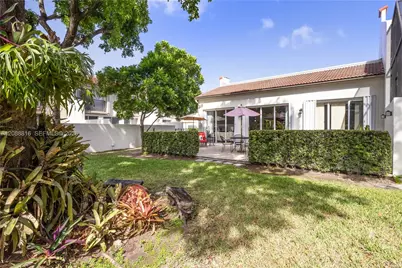 4501 NW 102nd Ct, Doral, FL 33178 - Photo 8