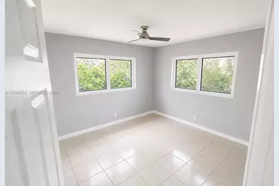 202 SW 27th Ter #202, Fort Lauderdale, FL 33312 - Photo 8