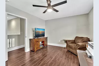 16369 SW 16 Street, Pembroke Pines, FL 33027 - Photo 32