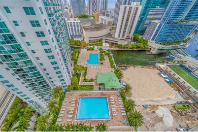 41 SE 5th St #1407, Miami, FL 33131 - Photo 26