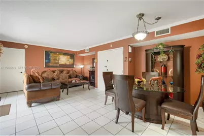 2075 SW 122nd Ave #130, Miami, FL 33175 - Photo 4