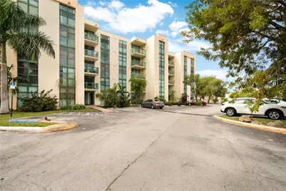2075 SW 122nd Ave #130, Miami, FL 33175 - Photo 2