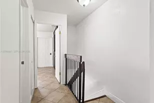 560 NW 82nd Pl, Miami, FL 33126 - Photo 18