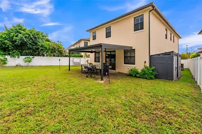 3573 W 106th Ter, Hialeah, FL 33018 - Photo 44