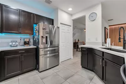 3573 W 106th Ter, Hialeah, FL 33018 - Photo 10