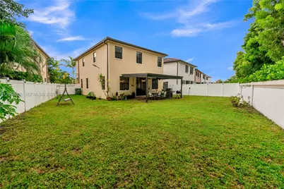 3573 W 106th Ter, Hialeah, FL 33018 - Photo 46