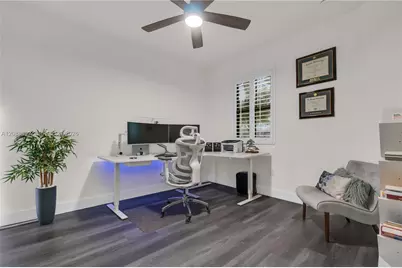3573 W 106th Ter, Hialeah, FL 33018 - Photo 26