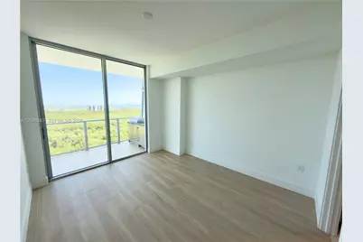 2411 Laguna Circle #2103, North Miami, FL 33181 - Photo 14