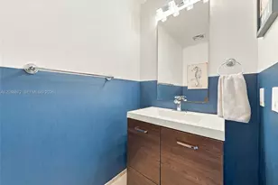 60 SW 13th St, Miami, FL 33130 - Photo 16