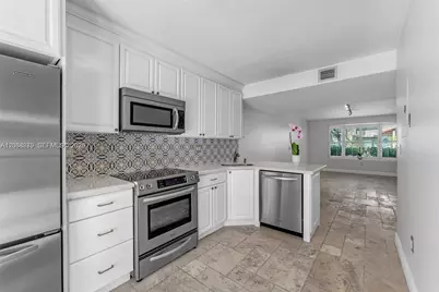 7871 SW 102nd Ln, Miami, FL 33156 - Photo 4