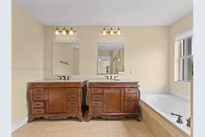1764 NW 166th Ave #1764, Pembroke Pines, FL 33028 - Photo 42