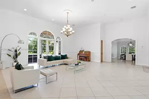 17920 SW 154th St, Miami, FL 33187 - Photo 8