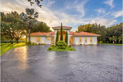 17920 SW 154th St, Miami, FL 33187 - Photo 2