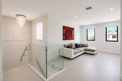8872 NW 181st St, Hialeah Gardens, FL 33018 - Photo 20