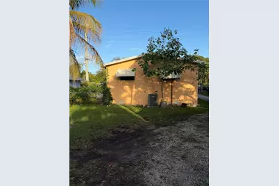 8848 NW 5th Ave, El Portal, FL 33150 - Photo 2