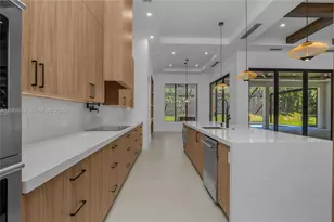 14318 Charthouse, Naples, FL 34114 - Photo 8