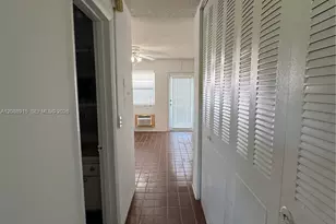 524 Washington Ave, Miami Beach, FL 33139 - Photo 4